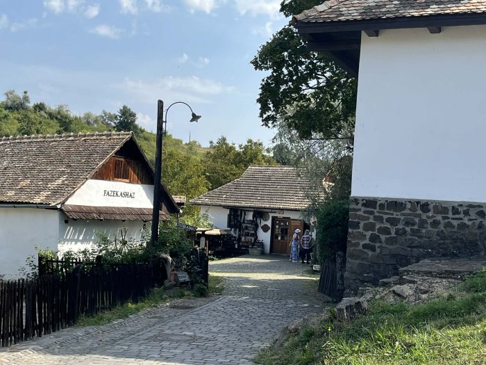 Hollókő4